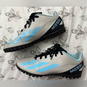 ADIDAS X CRAZYFAST MESSI.4 TF
Silver Met/Bliss Blue/Core Black